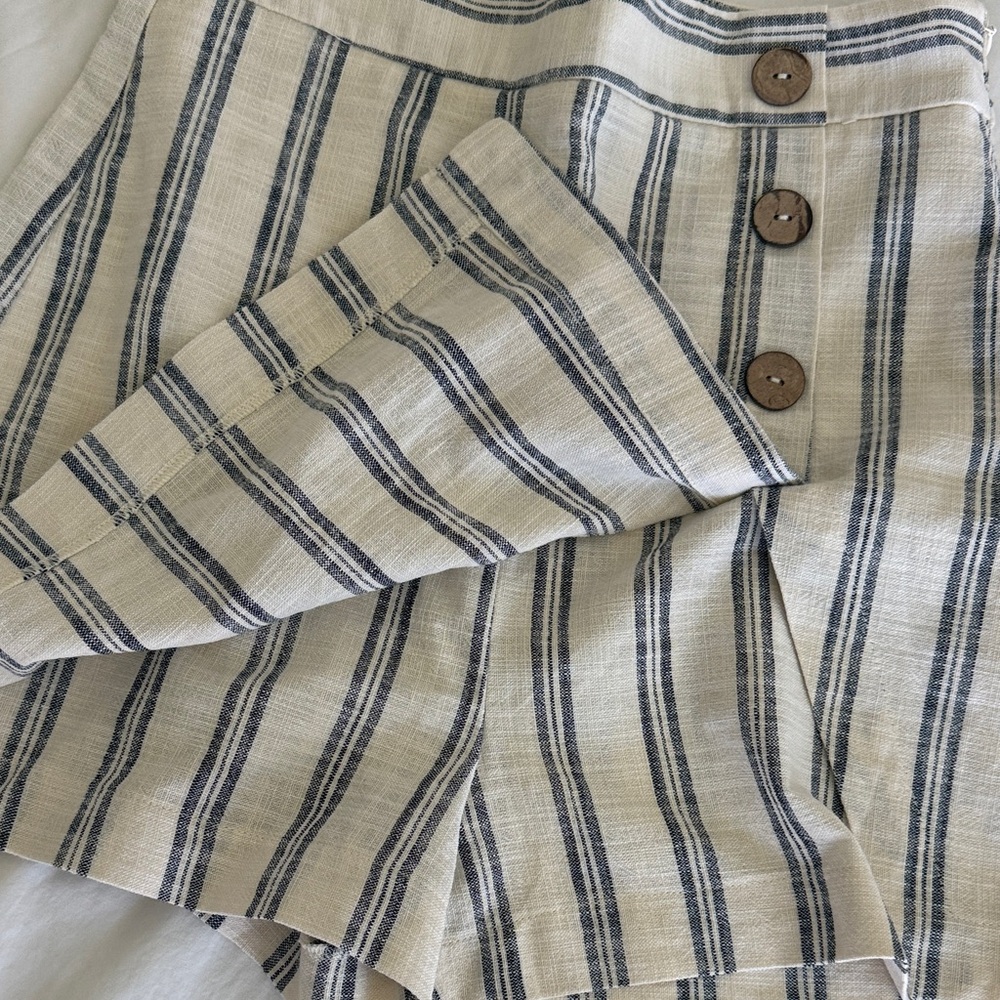 Striped Button-Front Skort - Picture 3 of 5